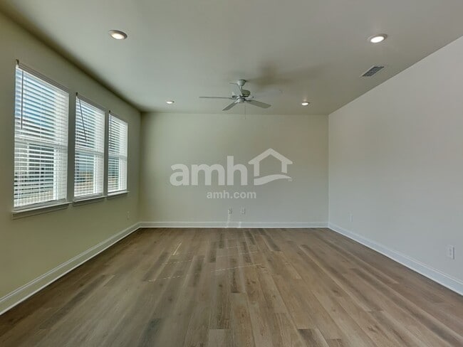 Building Photo - 3555 Shane Hill Rd SW