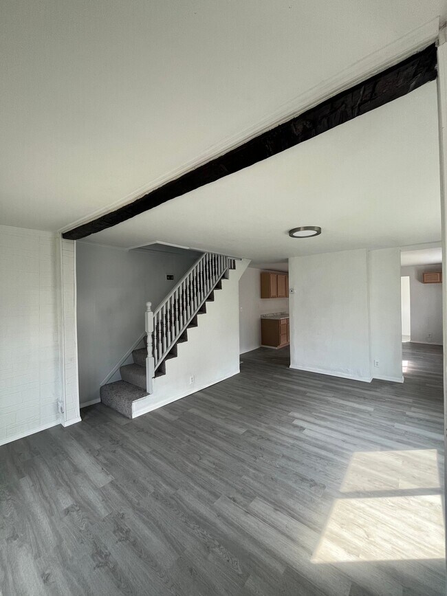 Foto del edificio - 641 3rd St