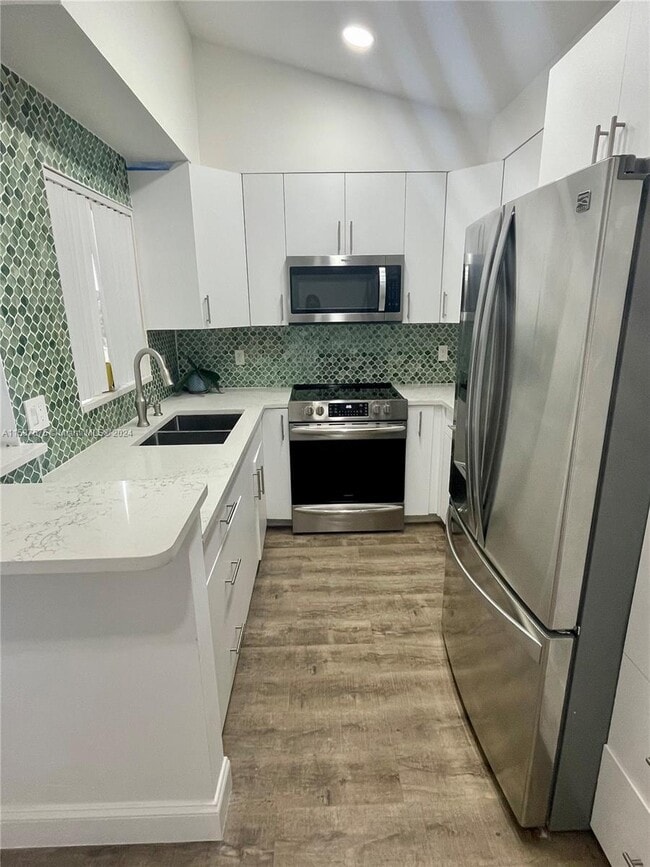 Building Photo - 7610 Westwood Dr