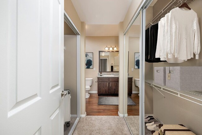Building Photo - Campana Crown Valley Apartments