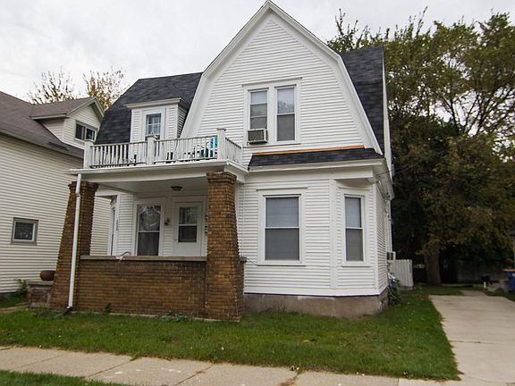 Building Photo - 1033 Helen St NE