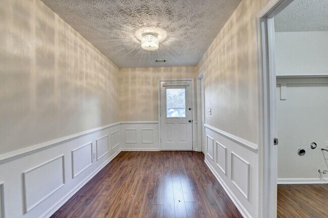 Foto del edificio - 200 Pine Bridge Trail