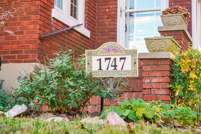 Foto del edificio - 1747 Harvard Dr