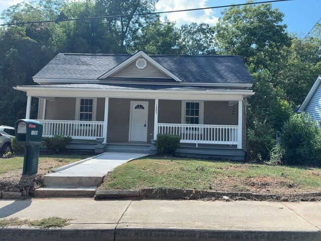 Building Photo - "Charming 3-Bedroom Home with 2 Full Baths and Spacious 1,210 sq ft Layout in Anderson, SC!"