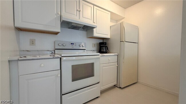 Foto del edificio - 3407 Winkler Ave