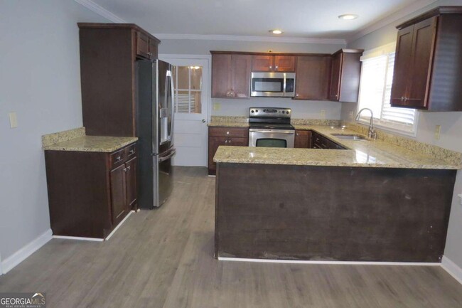 Building Photo - 2033 Univeter Rd