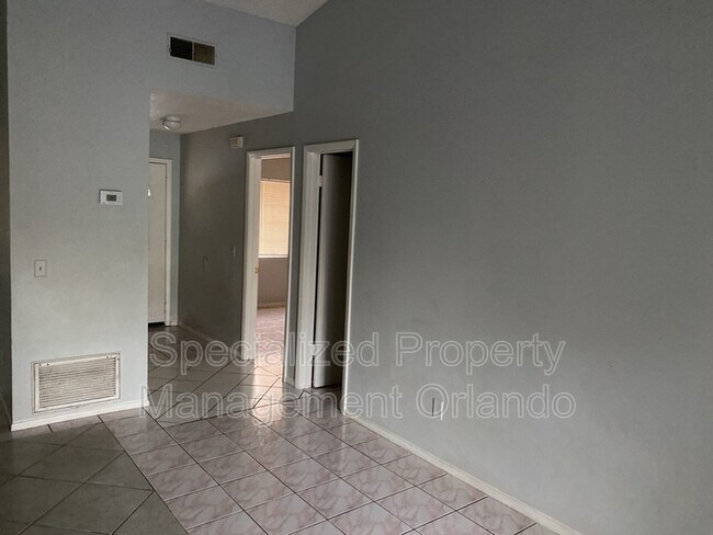 Foto del edificio - 1913 Truman Rd