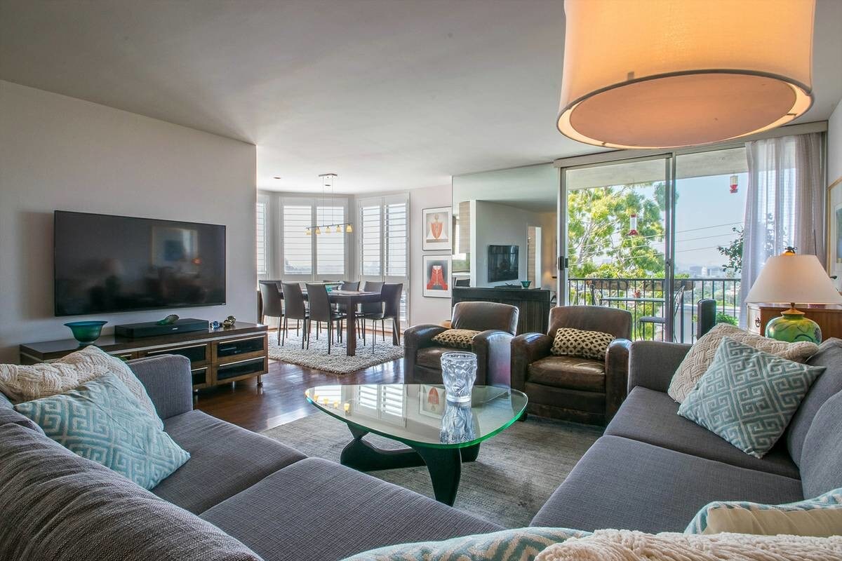 Foto principal - 8530 Holloway Dr