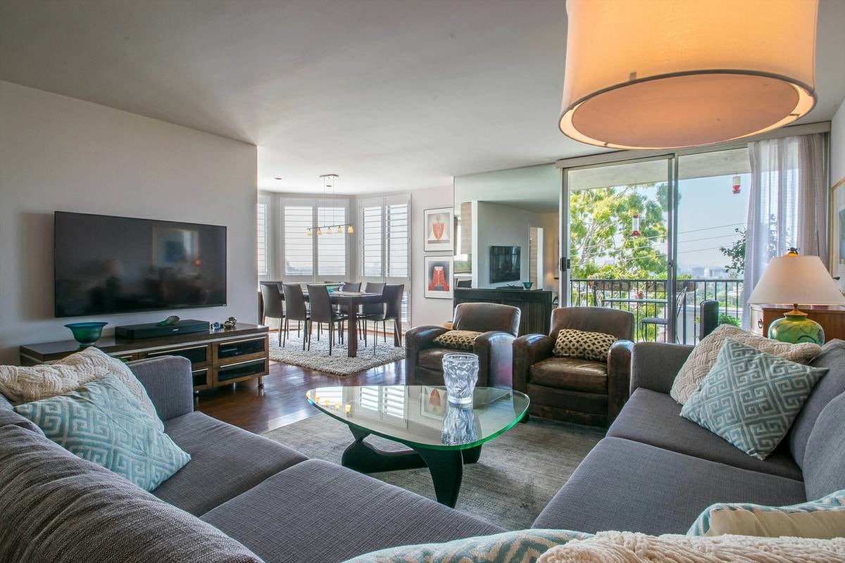 8530 Holloway Dr, West Hollywood, CA 90069 Condo for Rent in West Hollywood, CA