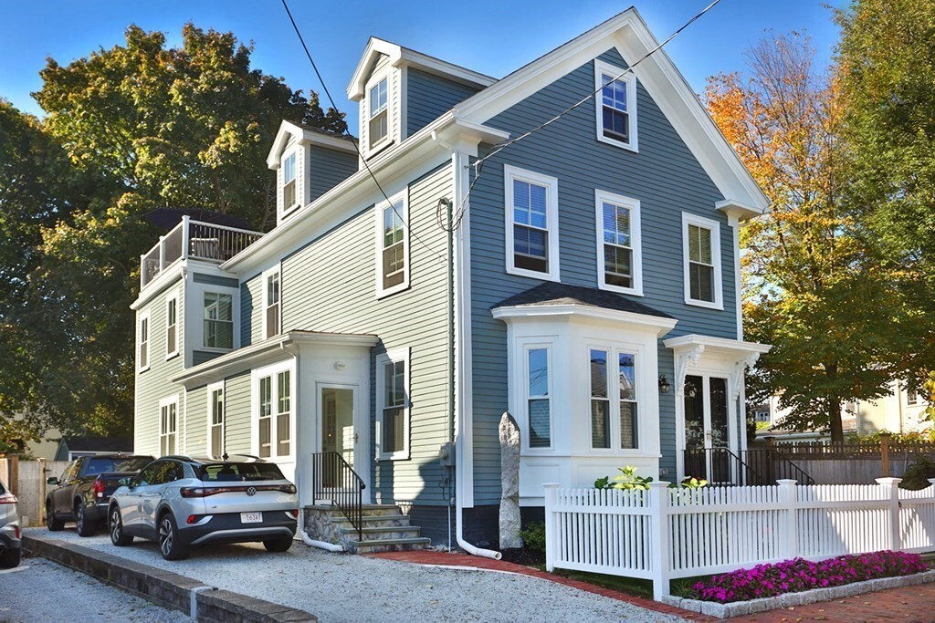 Primary Photo - 12 Purchase St