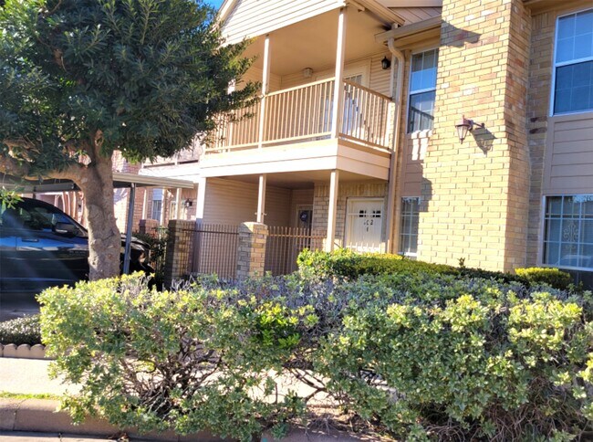 Building Photo - 3100 Jeanetta St