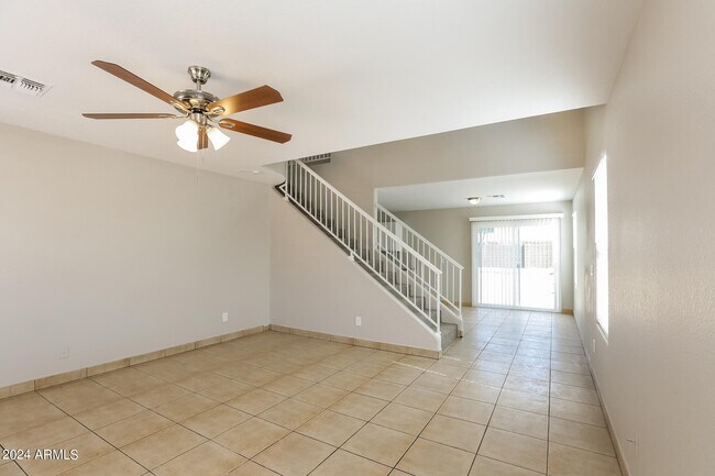 Building Photo - 2843 S 63rd Ln