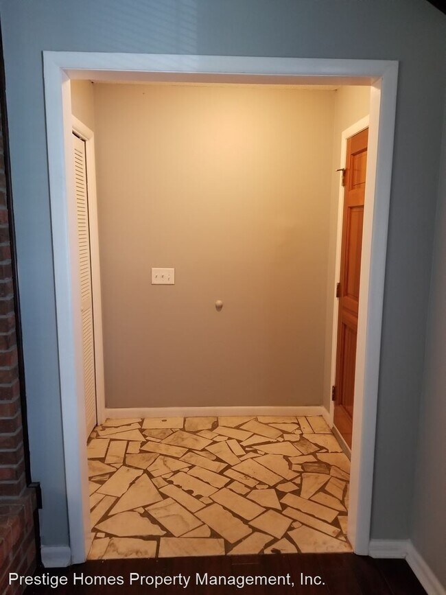 Building Photo - 3 br, 2 bath House - 202 Heritage Blvd