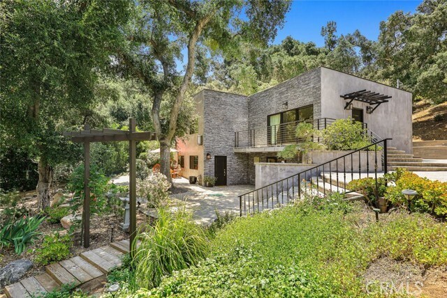 Foto del edificio - 7572 McGroarty Terrace