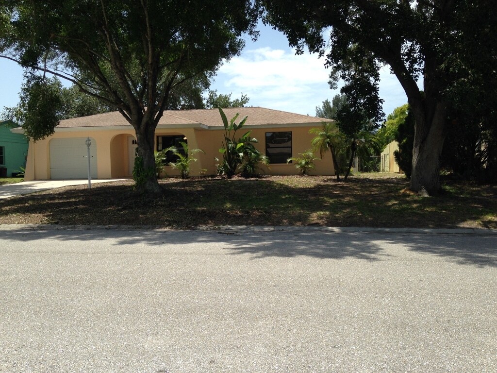 Primary Photo - 8421 43rd Avenue Dr W