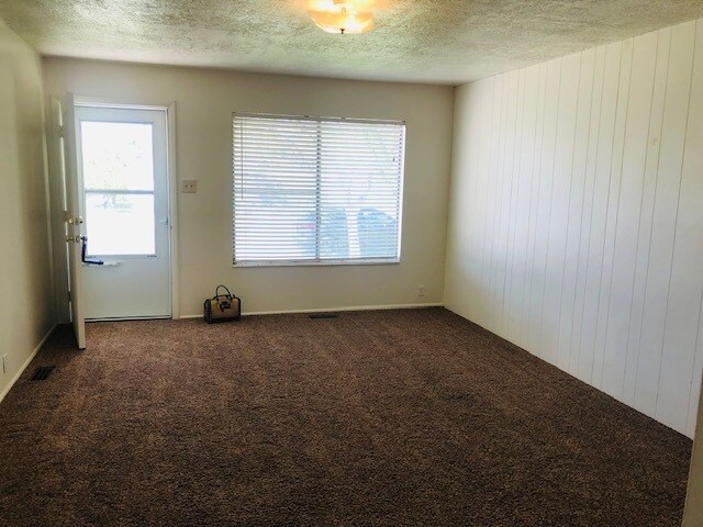 Foto del edificio - 568 E 200 S