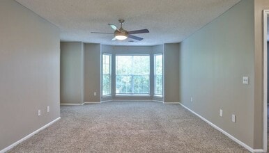 Building Photo - 222 Caledon Ct