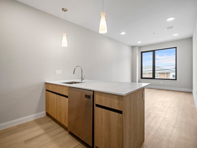 Building Photo - 249 Corey Rd