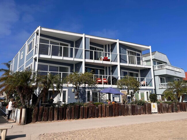 Foto del edificio - 3630 Bayside Walk