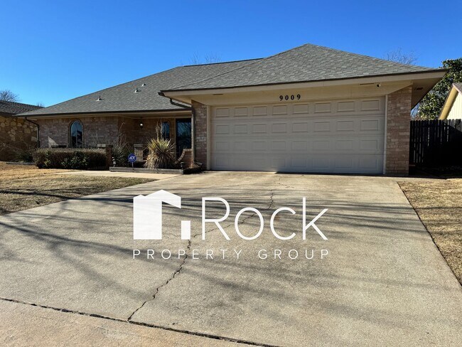 Building Photo - Enjoy $500 off your first month's rent!!