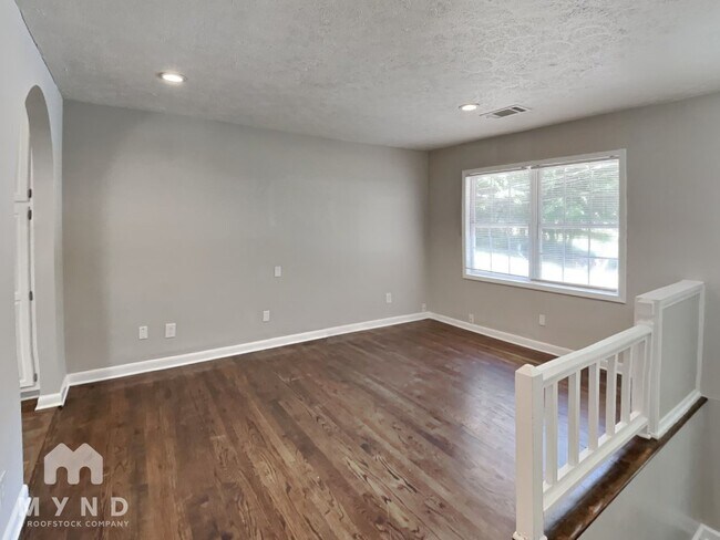 Foto del edificio - 6601 Black Bend Ct