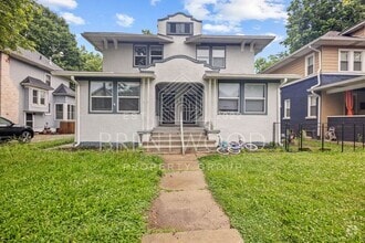 Building Photo - 3041 N Delaware St