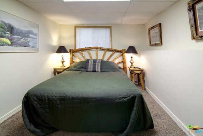 Foto del edificio - 593 Chipmunk Ln