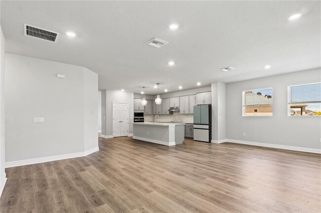 Building Photo - 11904 Richmond Trl