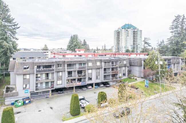 Photo du bâtiment - Dahlstrom Manor Apartments