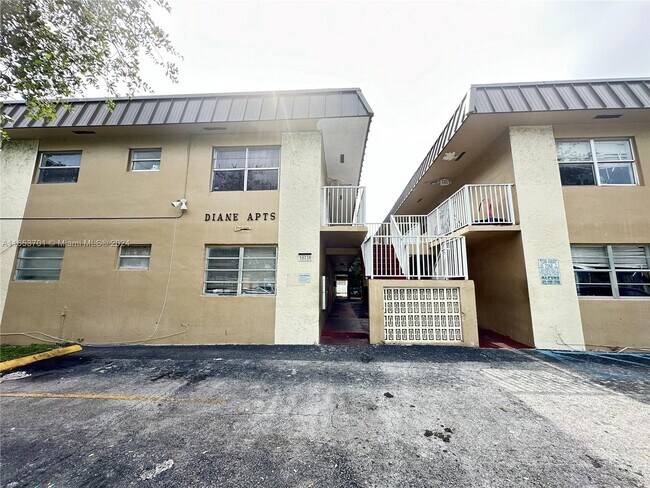 Foto del edificio - 16118 NE 21st Ave