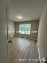 Building Photo - 8330 Triple Crown Dr