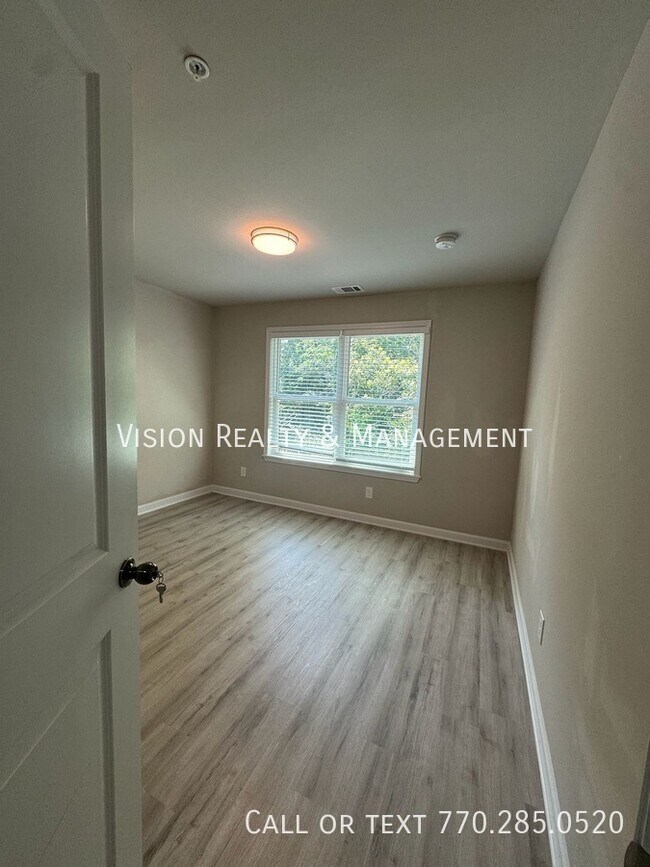 Building Photo - 8330 Triple Crown Dr