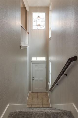 Building Photo - 2588 Chambers Dr
