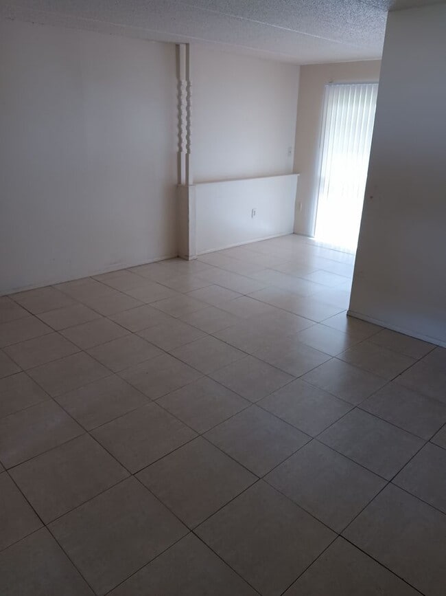 Photo - 1906 Honour Rd House