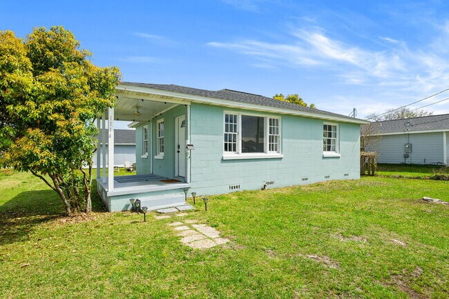 Foto del edificio - 1114 McKenzie Ave