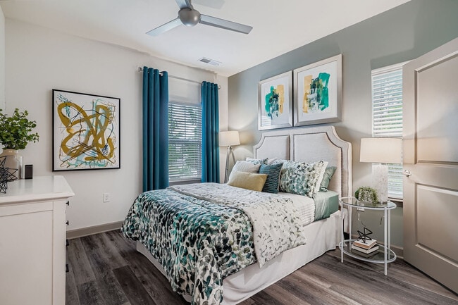 Building Photo - Ventana Northlake