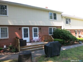 Building Photo - 6 Carolina Dr