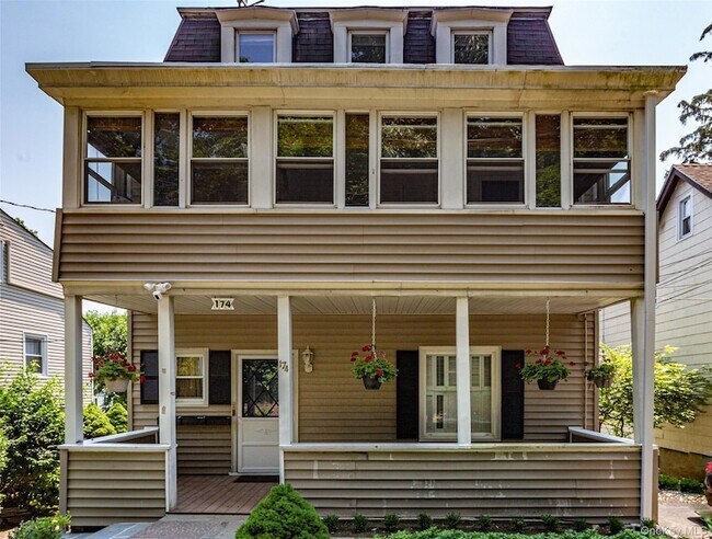 Foto del edificio - 174 Parkview Ave