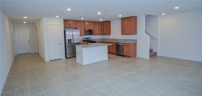 Foto del edificio - 5401 Lynn Crk Ave