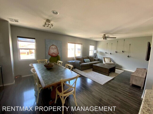 Foto del edificio - 2 br, 3 bath House - 3916 DELUGE DR