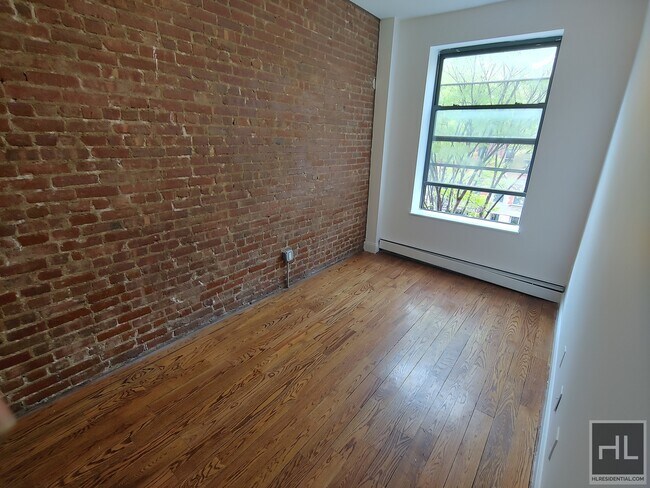 Foto del edificio - ---==HEART OF HARLEM -- EXPOSED BRICK -- D...
