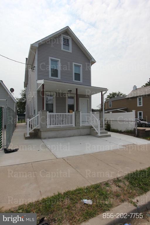 Building Photo - 1123 Cambridge St