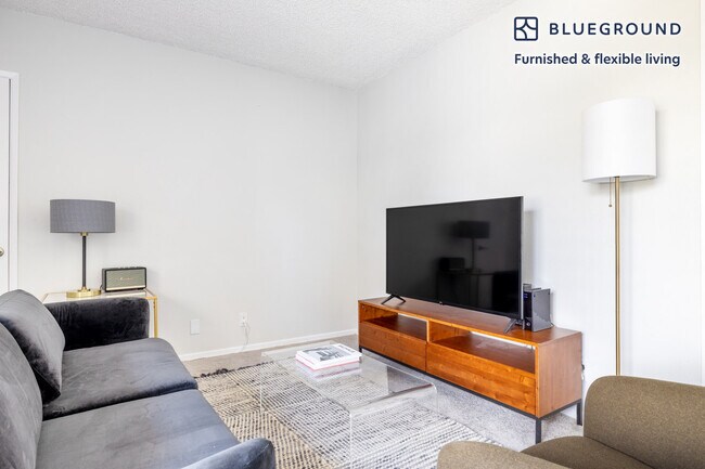 Foto del edificio - 12323 Texas Ave