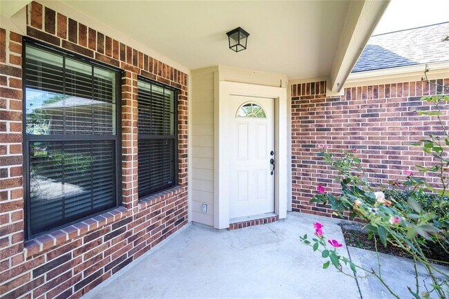 Foto del edificio - 119 Golfview Ct