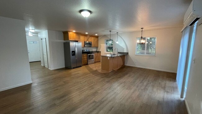 Foto del edificio - Willamina Duplex