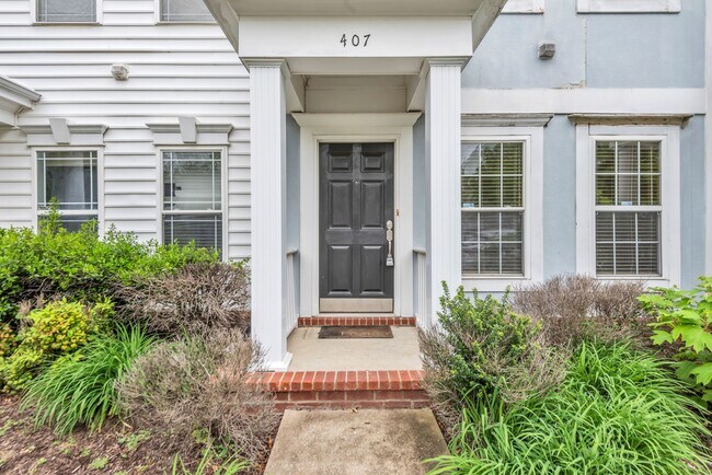 Foto del edificio - 4316 Summercrest Blvd