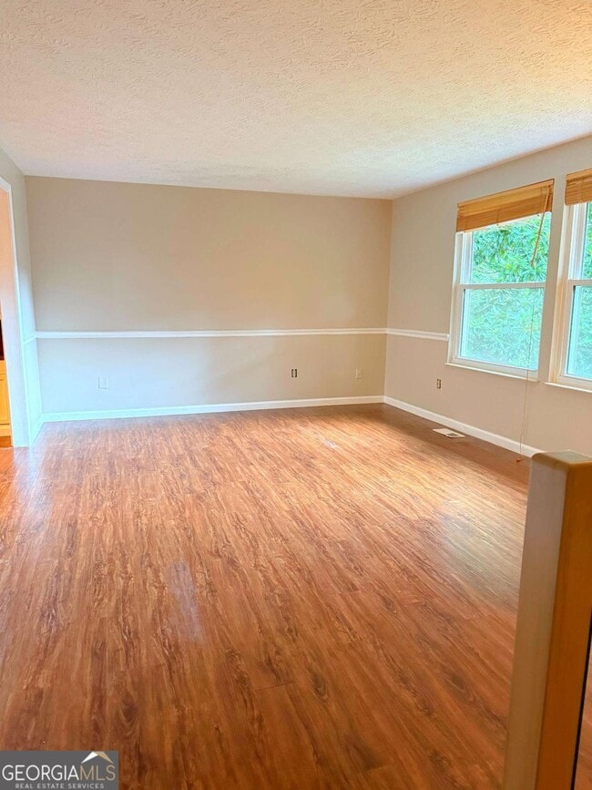 Building Photo - 3450 Ellenwood Ct NE