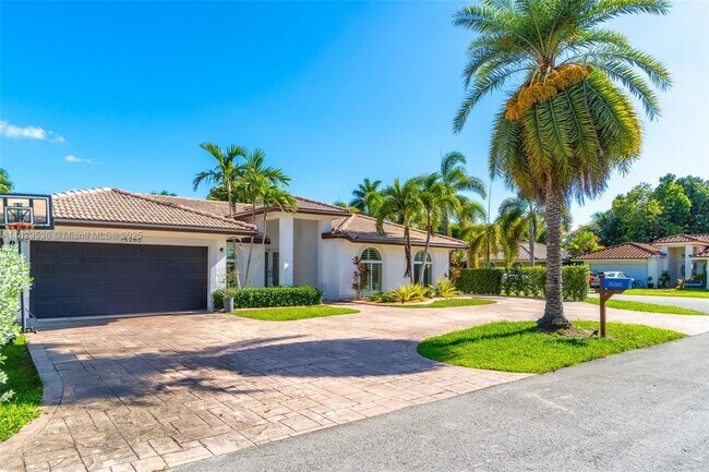 Foto del edificio - 15260 SW 143rd St