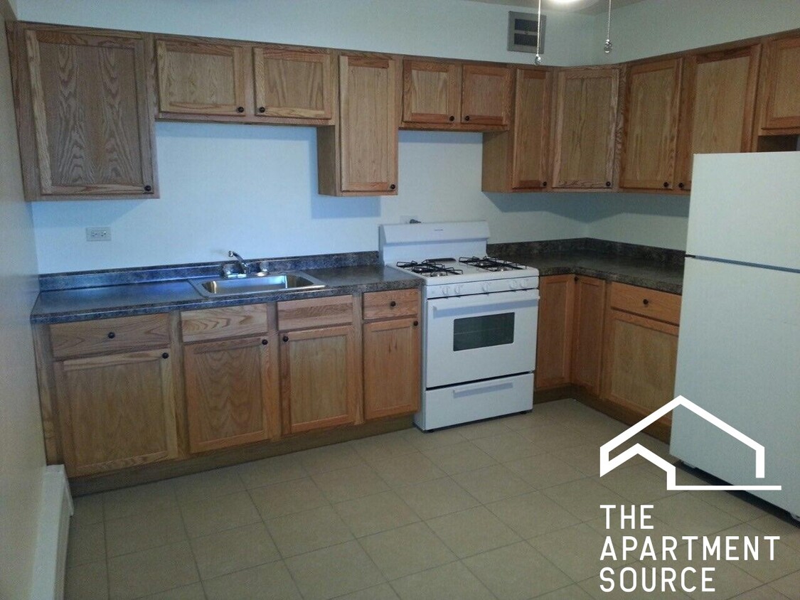 Foto principal - 6821 N Sheridan Rd