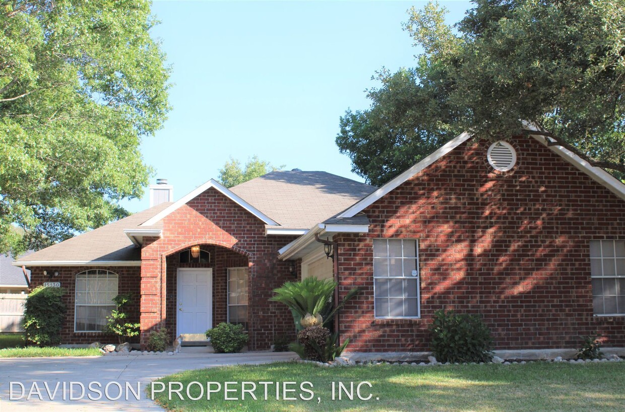 Foto principal - 3 br, 2 bath House - 15130 Preston Hollow